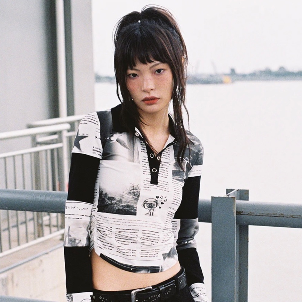 CFIERCE - Newspaper Long Sleeve Crop Tee - Medium